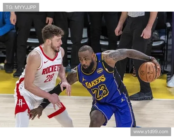 湖人火箭激战回顾：2014年10月29日的经典对决与精彩瞬间分析